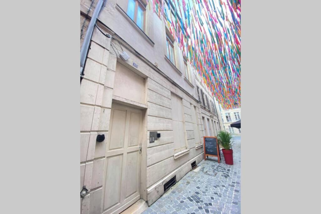 Au Coeur De La Cite Medievale Apartment Laon Ngoại thất bức ảnh
